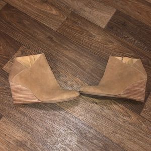 Lucky Brand ‘Yakeena’ Wedge Bootie